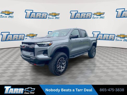Used 2025 Chevrolet Colorado ZR2 w/ Technology Package AWD/4WD image 4