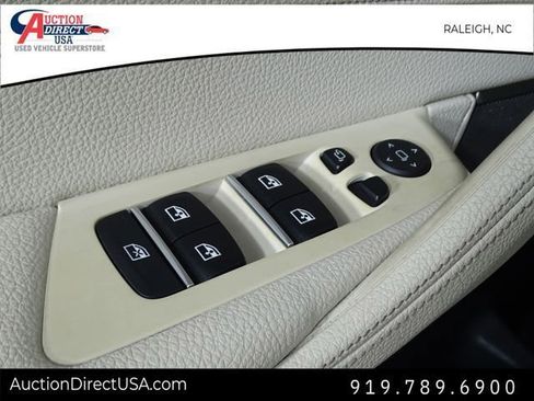 Used 2021 BMW 540i w/ Premium Package image 18