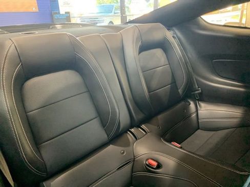 Used 2021 Ford Mustang Shelby GT500 w/ Technology Package RWD image 13