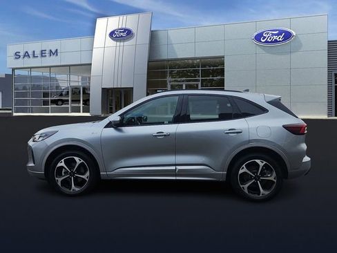 Certified 2023 Ford Escape ST-Line Select w/ Tech Pack #2 AWD/4WD image 5