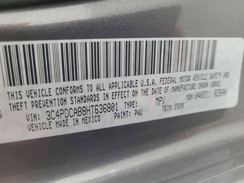 Used 2017 Dodge Journey SE image 33