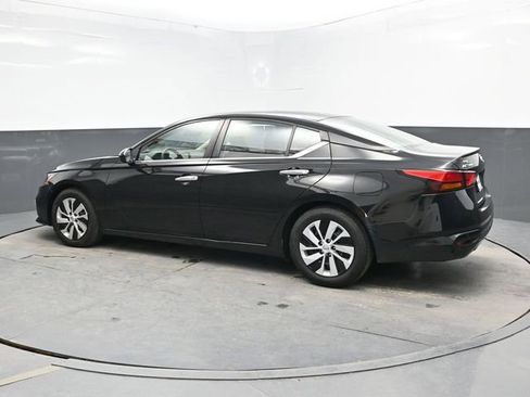 Used 2022 Nissan Altima 2.5 S w/ Driver Assist Package FWD image 4