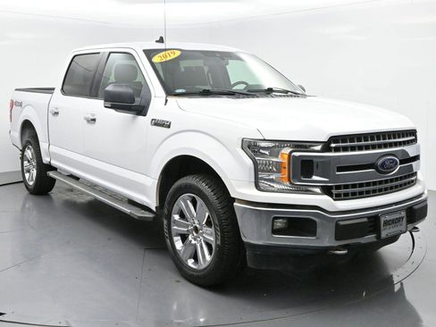 Used 2019 Ford F150 XLT w/ Equipment Group 302A Luxury AWD/4WD image 2