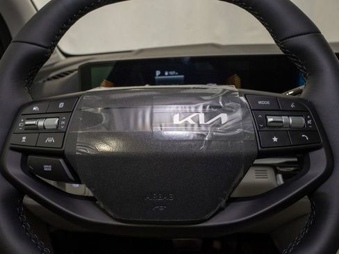 New 2026 Kia Sportage EX image 19