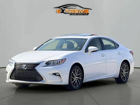 Used 2016 Lexus ES 350 w/ Navigation System Package FWD image 2