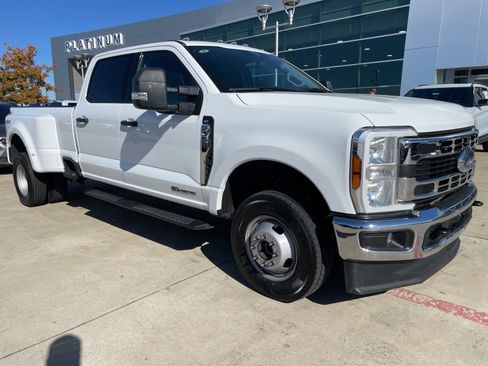 Used 2024 Ford F350 XLT image 8