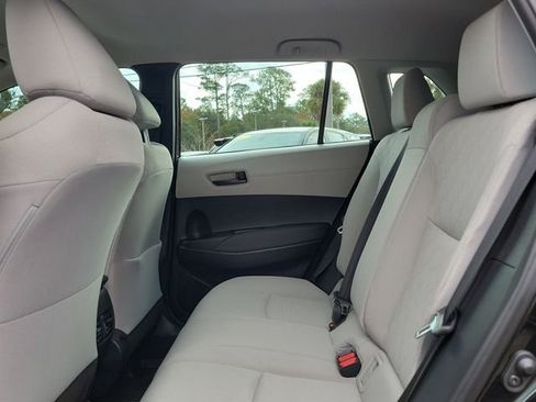 Used 2024 Toyota Corolla Cross L image 12