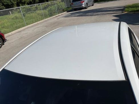 Used 2018 Toyota Corolla SE FWD image 12