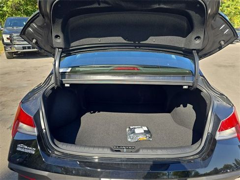 New 2025 Hyundai Elantra Sport image 22