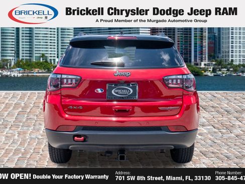 Used 2023 Jeep Compass Trailhawk AWD/4WD image 6