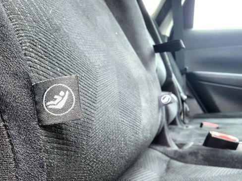 Used 2016 Nissan Rogue S image 37