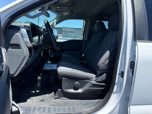 New 2026 Ford F550 4x4 Crew Cab image 15