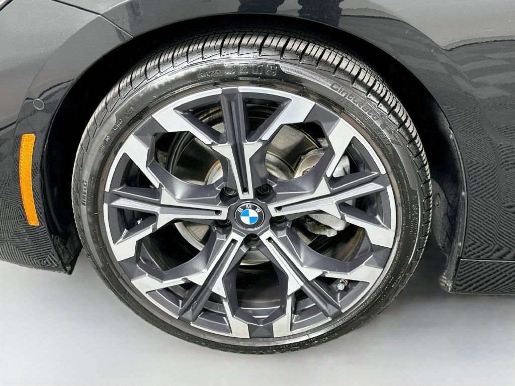 Used 2025 BMW 230i Coupe w/ M Sport Package RWD image 32