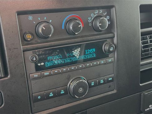 Used 2023 GMC Savana 2500 w/ Driver Convenience Package image 14