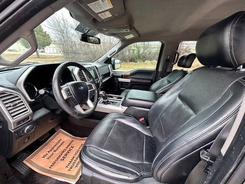 Used 2016 Ford F150 Lariat image 12