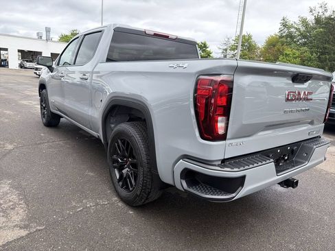 Used 2024 GMC Sierra 1500 Elevation AWD/4WD image 3