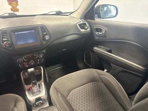 Used 2021 Jeep Compass Sport FWD image 18