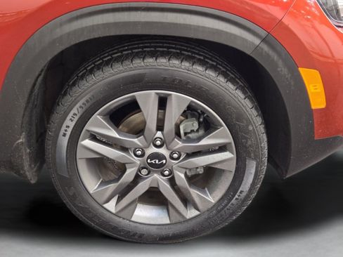 Used 2023 Kia Seltos S w/ Navigation Package FWD image 36