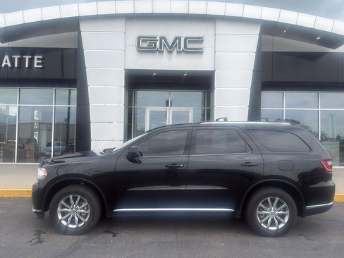 Used 2017 Dodge Durango SXT w/ Quick Order Package 23B AWD/4WD image 1