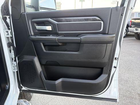 Used 2024 RAM 2500 Big Horn w/ Protection Group image 14