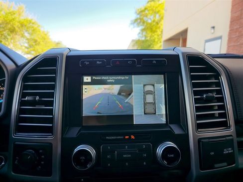 Used 2018 Ford F150 Platinum w/ Equipment Group 701A Luxury AWD/4WD image 21