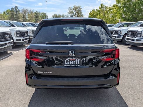 Used 2025 Honda Odyssey EX-L image 5