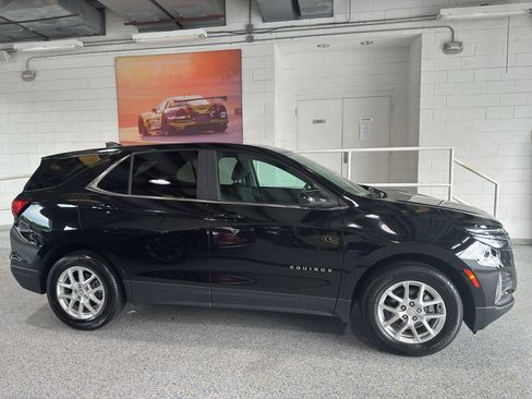 Used 2024 Chevrolet Equinox LT image 2