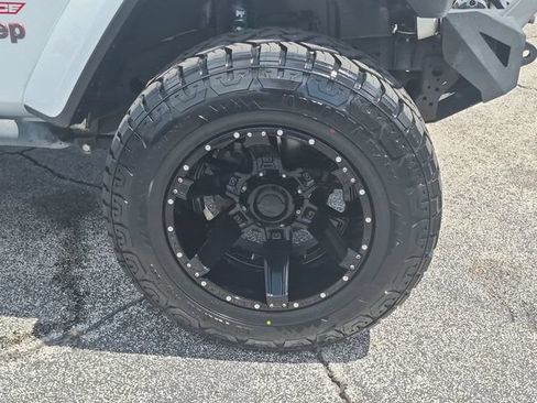 Used 2021 Jeep Wrangler Unlimited Rubicon AWD/4WD image 27