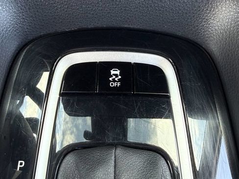 Used 2024 Toyota Corolla LE FWD image 21