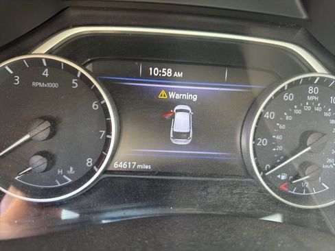 Used 2023 Nissan Murano SV image 19