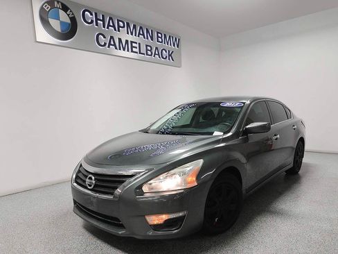 Used 2015 Nissan Altima 2.5 S w/ Power Driver Seat Package FWD image 1