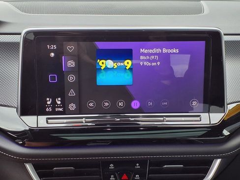 Used 2024 Volkswagen Atlas Cross Sport SEL Premium R-Line image 19