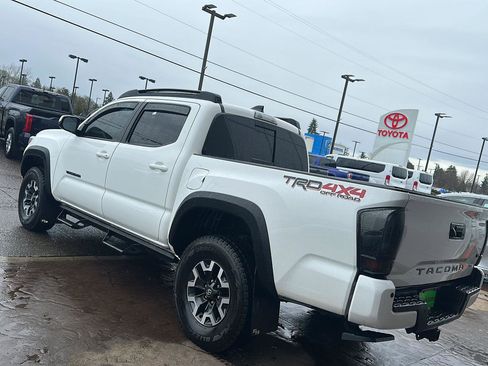 Used 2023 Toyota Tacoma TRD Off-Road w/ Technology Package image 2