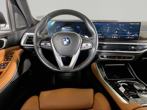 Certified 2025 BMW X5 xDrive40i w/ Premium Package AWD/4WD image 8