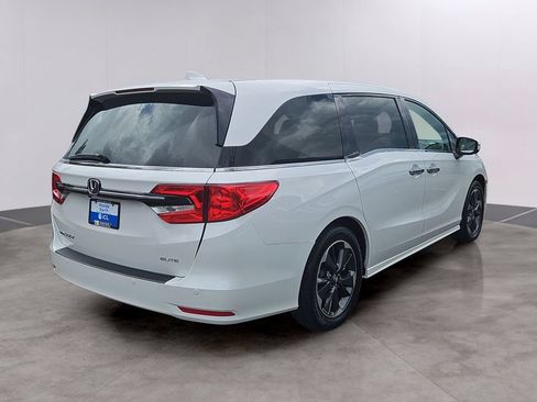 Certified 2024 Honda Odyssey Elite image 4