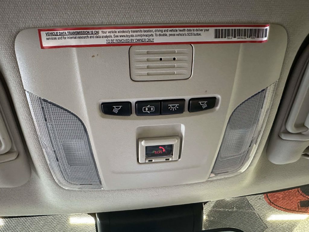 Used 2022 Toyota Corolla LE w/ LE Convenience Package FWD image 33