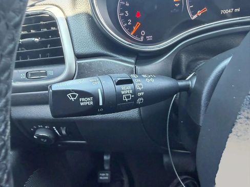 Used 2018 Jeep Grand Cherokee Altitude AWD/4WD image 15