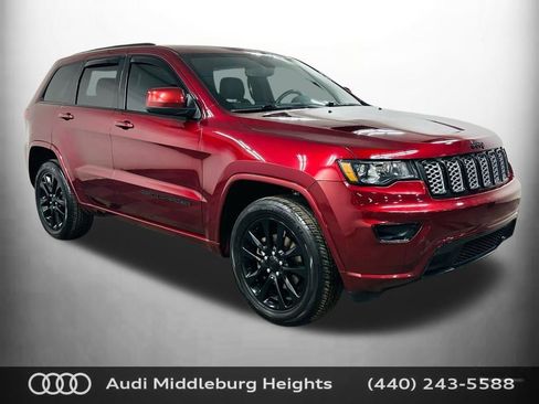 Used 2020 Jeep Grand Cherokee Altitude image 1