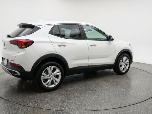 Used 2025 Buick Encore GX Preferred AWD/4WD image 9