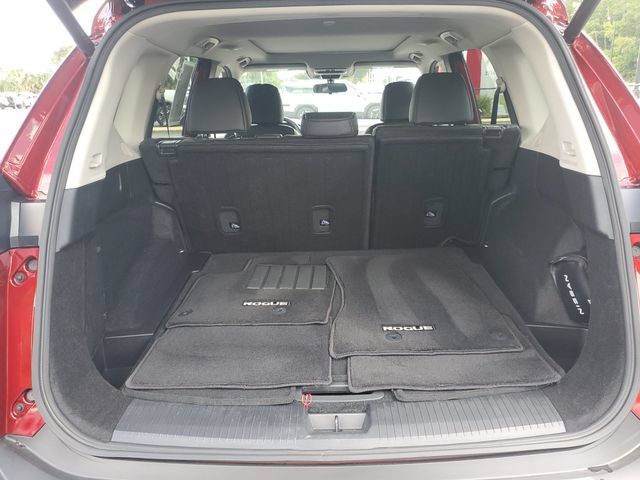 Certified 2023 Nissan Rogue SV w/ SV Premium B Package AWD/4WD image 6