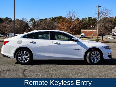 Used 2023 Chevrolet Malibu LT image 9