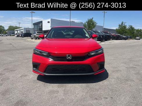 Used 2022 Honda Civic LX image 2