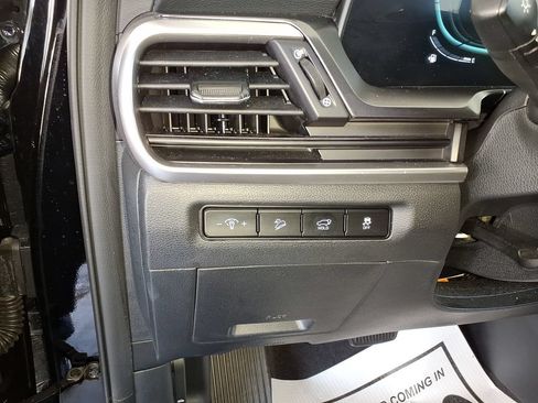 Used 2025 Kia Telluride S FWD image 25
