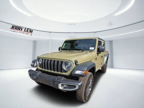 New 2026 Jeep Gladiator Sport AWD/4WD image 6