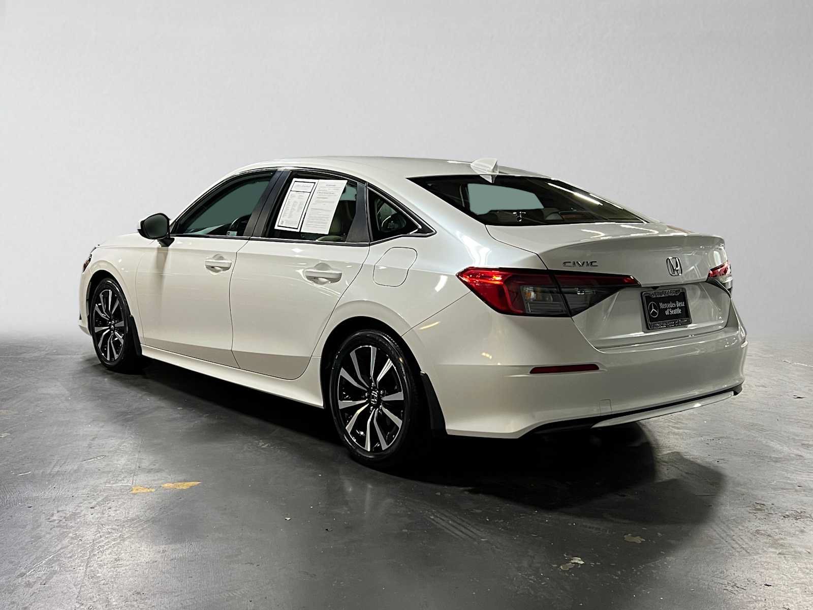 Used 2022 Honda Civic EX image 5