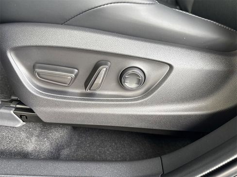 New 2026 Subaru Solterra Limited XT image 13