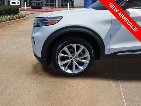 Used 2021 Ford Explorer Platinum w/ Equipment Group 601A AWD/4WD image 26