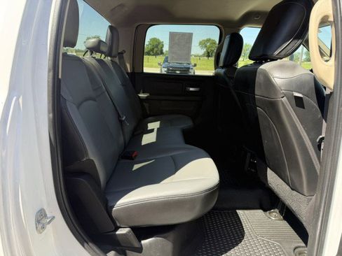 Used 2019 RAM 3500 Tradesman w/ Chrome Appearance Group AWD/4WD image 25