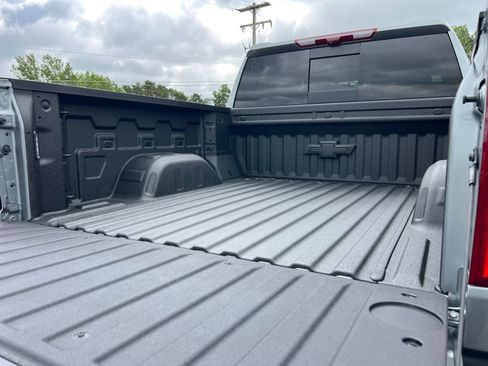 New 2026 Chevrolet Silverado 1500 High Country w/ Technology Package AWD/4WD image 7