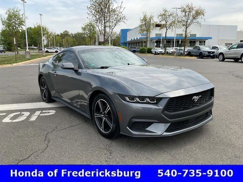 Used 2025 Ford Mustang Coupe image 8